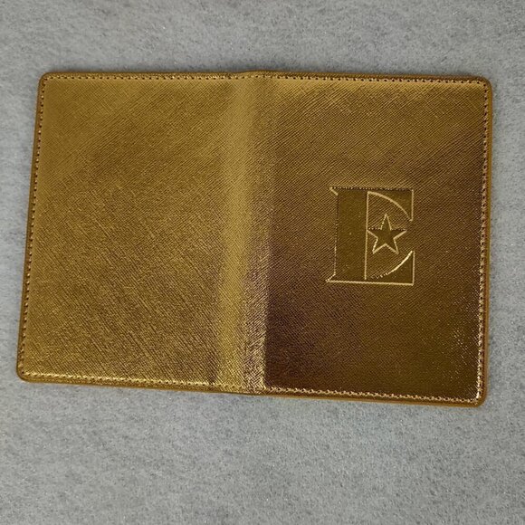 Elton John Farewell Yellow Brick Road Gold Metallic Passport Holder Cover - Picture 4 of 4